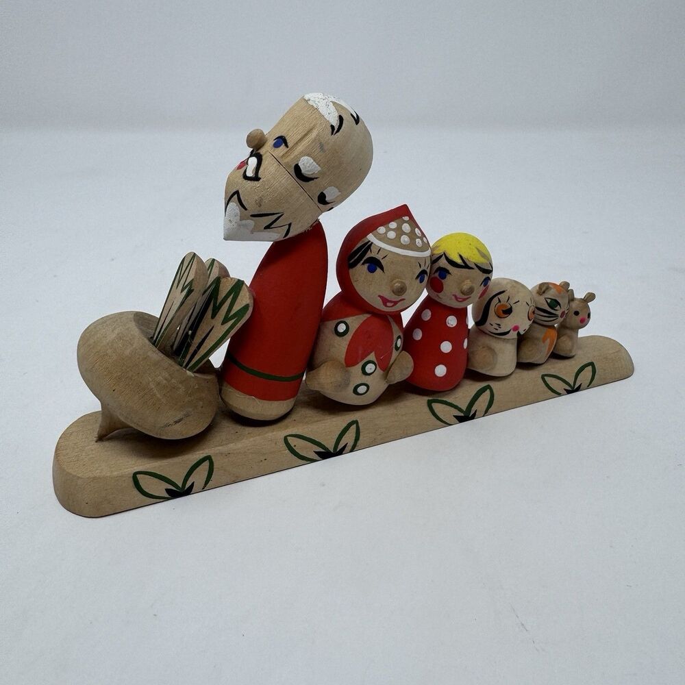 Vintage Russian Christmas Penka Wooden Figurines on Sled Hand Painted 1988